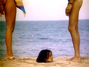 Die Maedchen von St Tropez Strand Screenshot