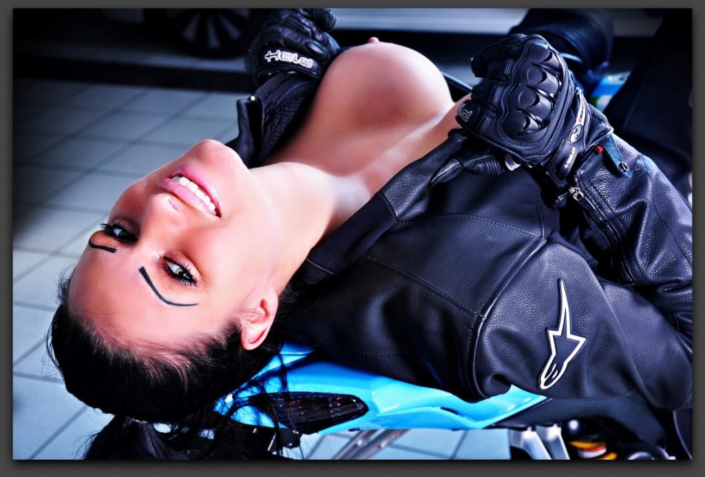 Holly Showstrip: Girl des Monats (Januar 2015) Holly Showstrip Bilder-Galerie Girl des Monats