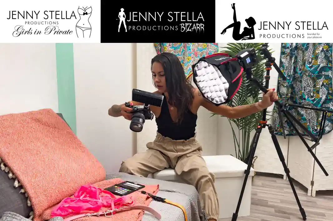 Jenny Stella beim Setup eines Drehs für ihre Produktionslabels Girls in Private, Bizarr und Jenny Stella Productions