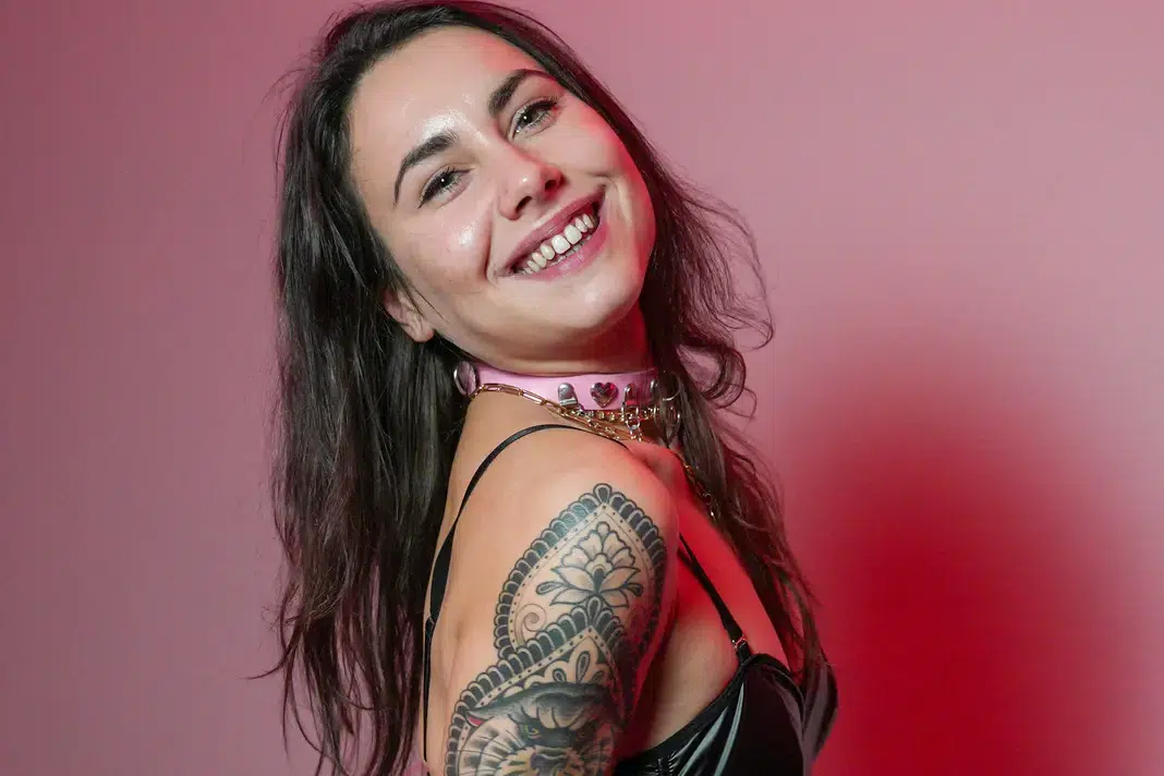 Jenny Stella wird Botschafterin der VENUS 2026 Jenny Stella auf der VENUS – dreifache VENUS-Award-Gewinnerin und Unternehmerin